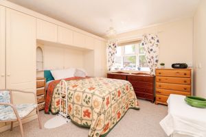 BEROOM ONE- click for photo gallery